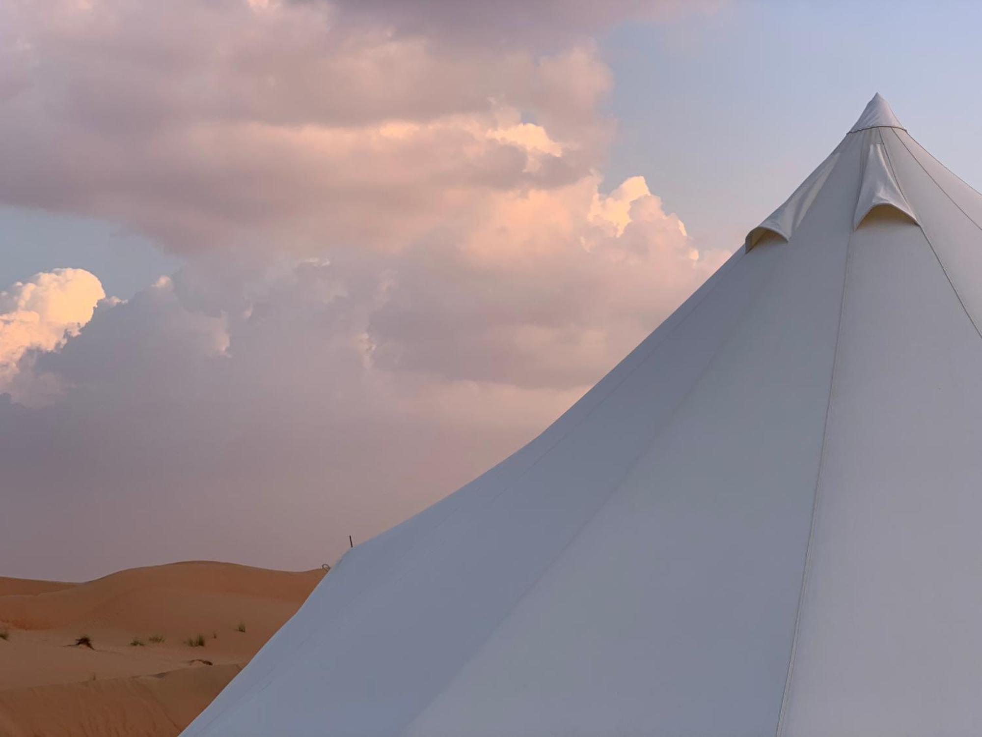 Luxe tent Thousand Stars Desert Camp Badīyah